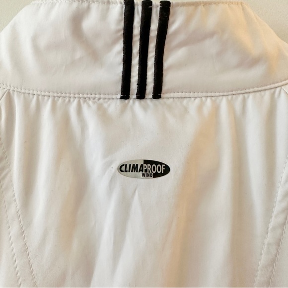 ADIDAS WHITE LIGHT SPORTS RUNNING JACKET WOMEN GYM EMBROIDERED BLACK LOGO S-M - Picture 4 of 8